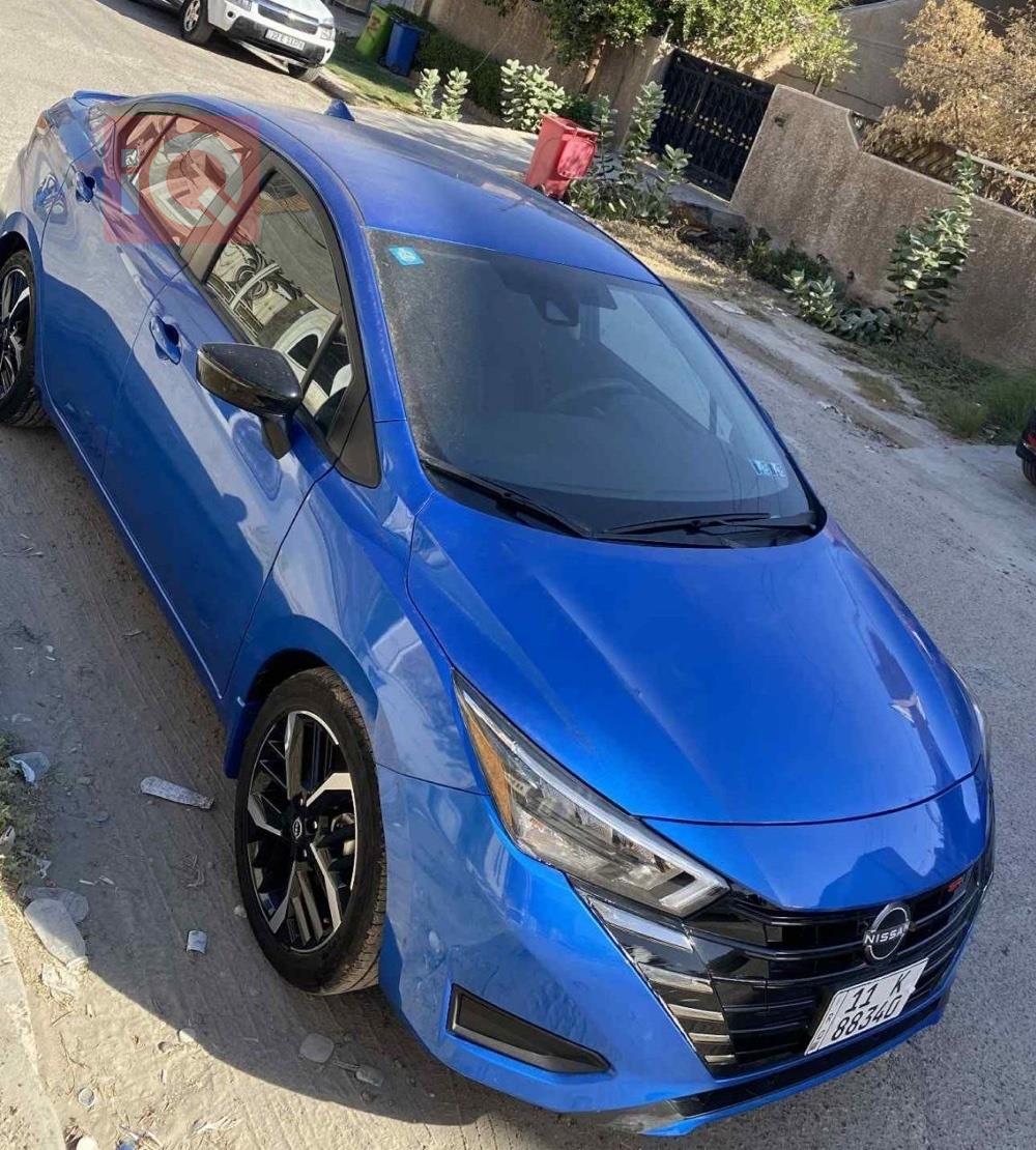 نيسان فيرسا